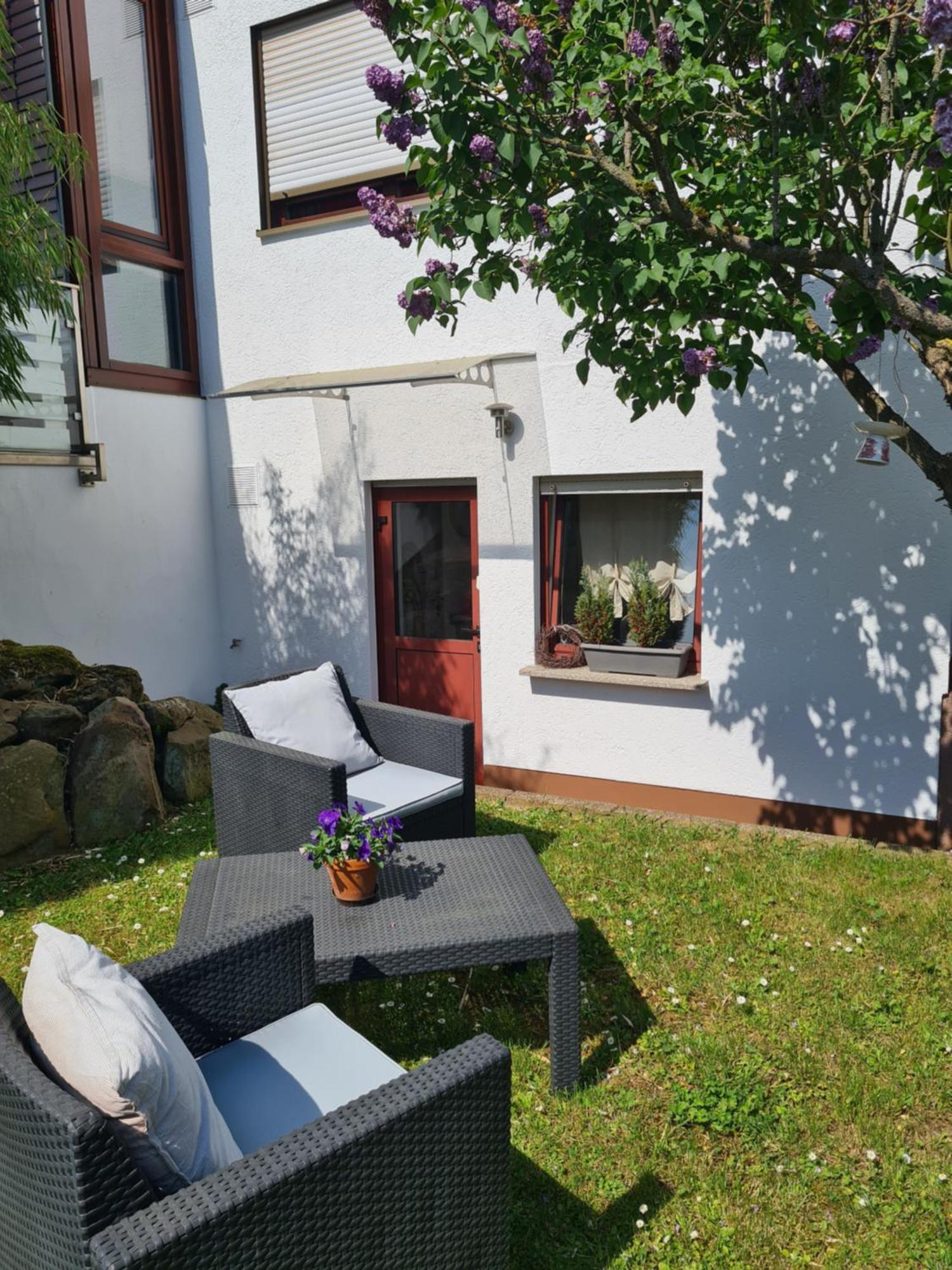 Ferienwohnung Rote Tuer - Landleben Pur! Kirchhain Dış mekan fotoğraf
